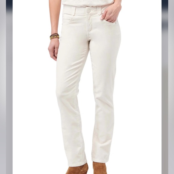 Democracy 16 Pants “Ab”solution Corduroys Straight Leg Pant